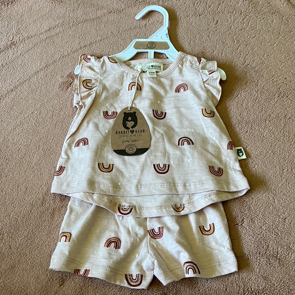 NWT 3-6 Rabbit + Bear Organic Neutral Rainbow Shirt & Shorts Set